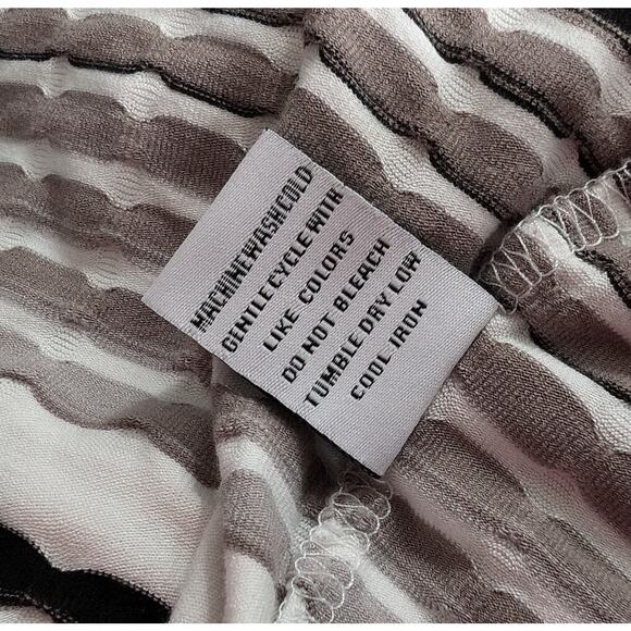 Habitat Clothes to Live In Tunic Top White Colorful Stripe Shirt Misses Size XXL - Picture 7 of 7